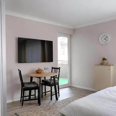 Daire H-apartments Bismarckstrasse *